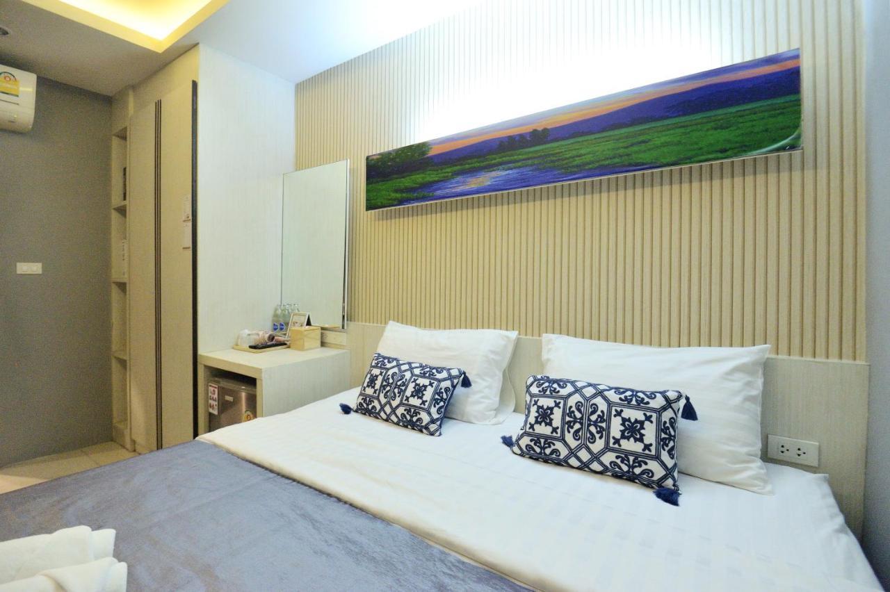 De Lux Bangkok Hotel Exterior foto